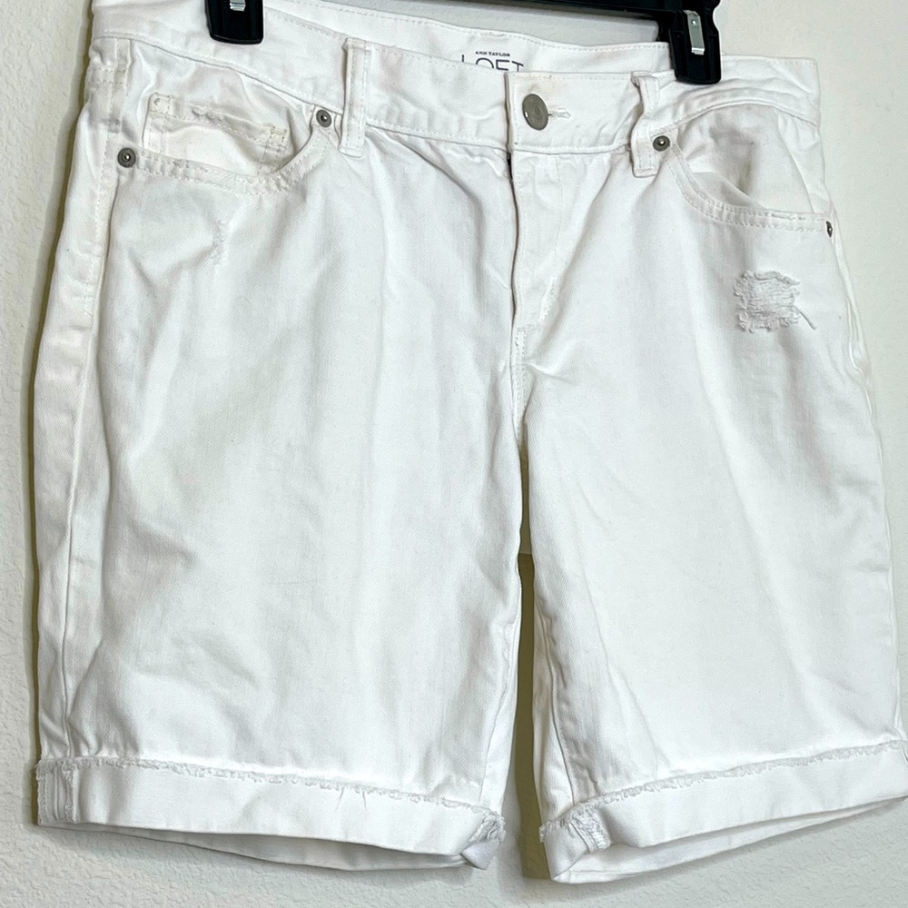 ANN TAYLOR LOFT white jean shorts white Bermuda